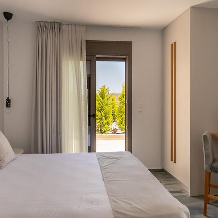 Marble Luxury Suites Karteros Ngoại thất bức ảnh