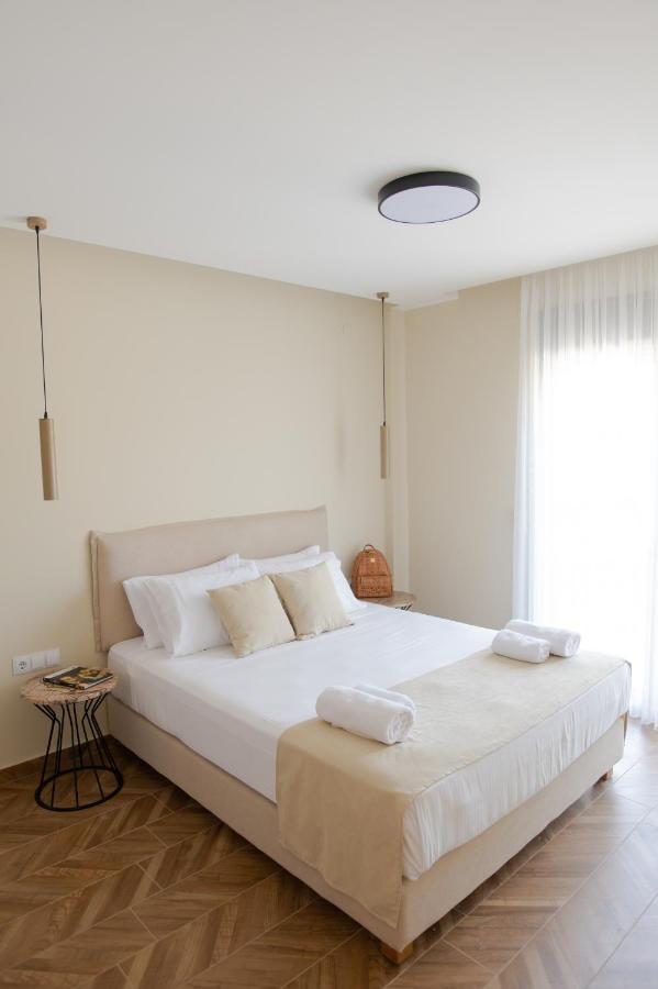 Marble Luxury Suites Karteros Ngoại thất bức ảnh