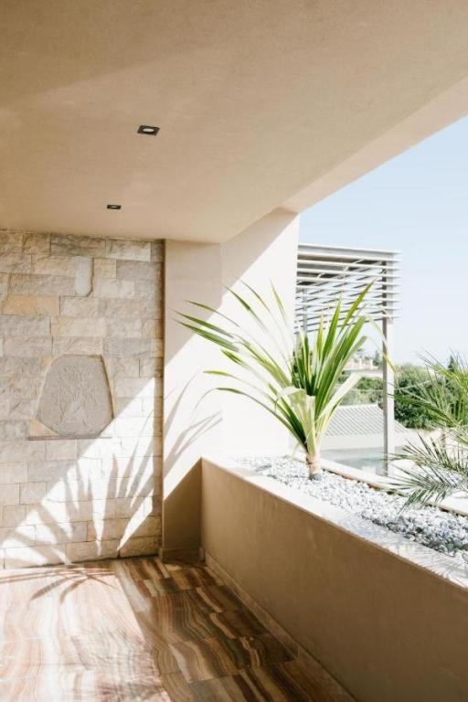 Marble Luxury Suites Karteros Ngoại thất bức ảnh