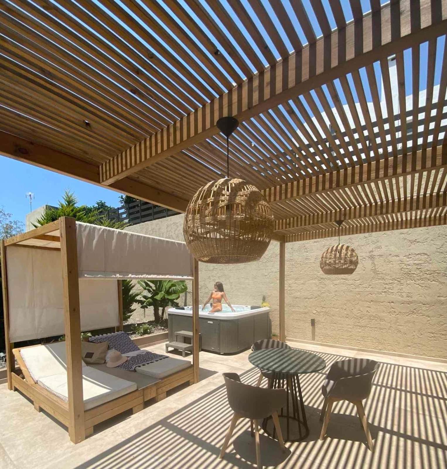 Marble Luxury Suites Karteros Ngoại thất bức ảnh
