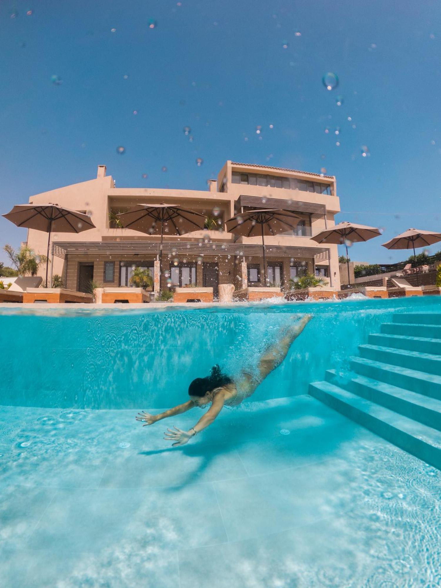 Marble Luxury Suites Karteros Ngoại thất bức ảnh