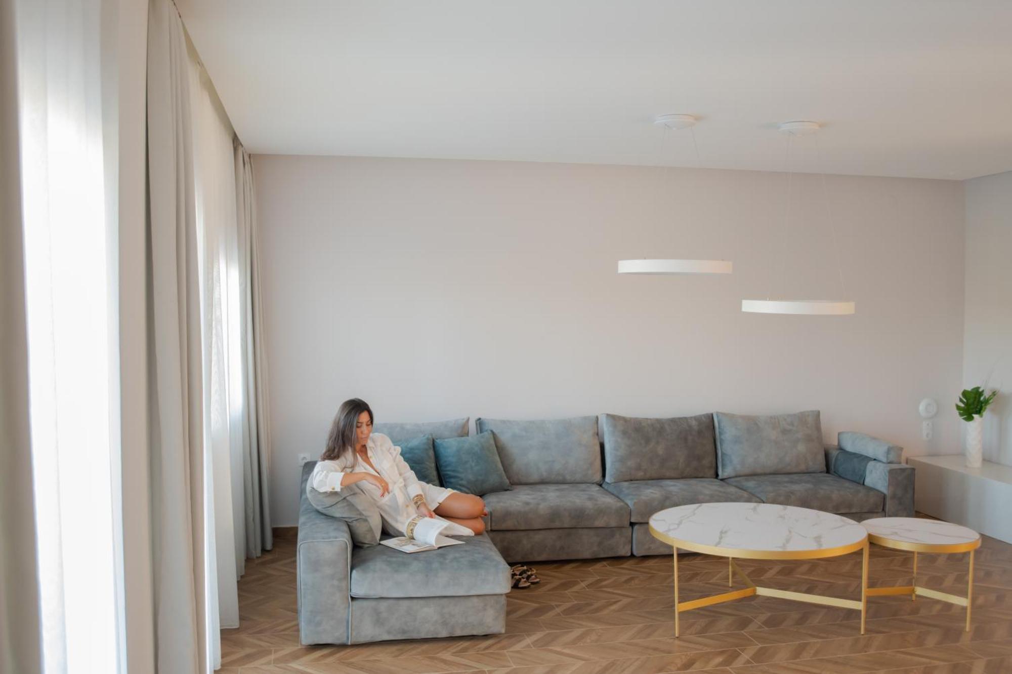 Marble Luxury Suites Karteros Ngoại thất bức ảnh