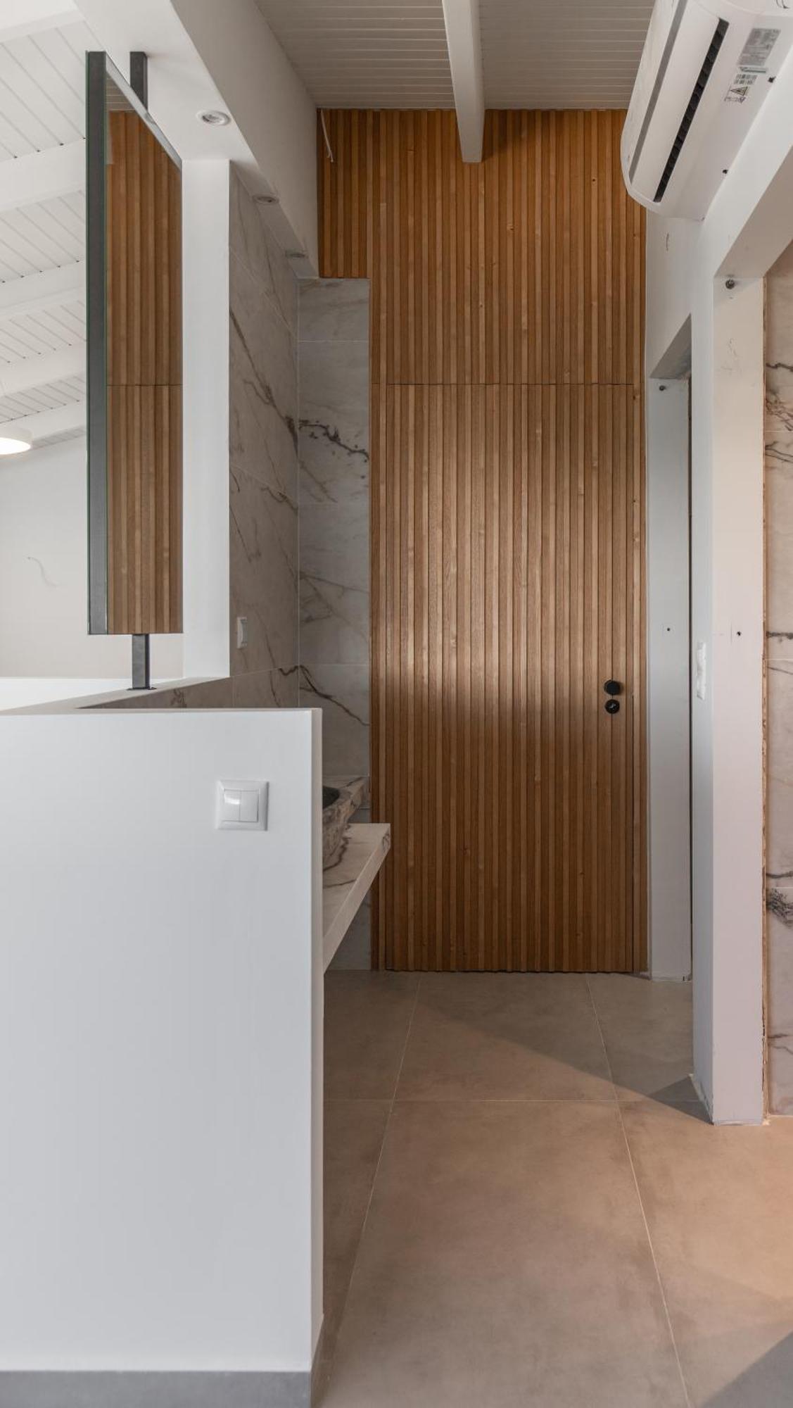 Marble Luxury Suites Karteros Ngoại thất bức ảnh
