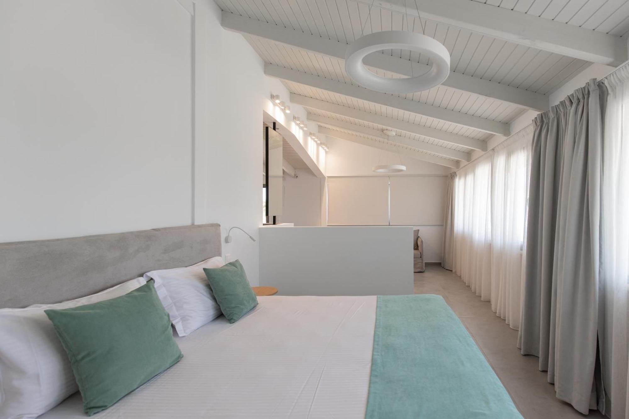 Marble Luxury Suites Karteros Ngoại thất bức ảnh