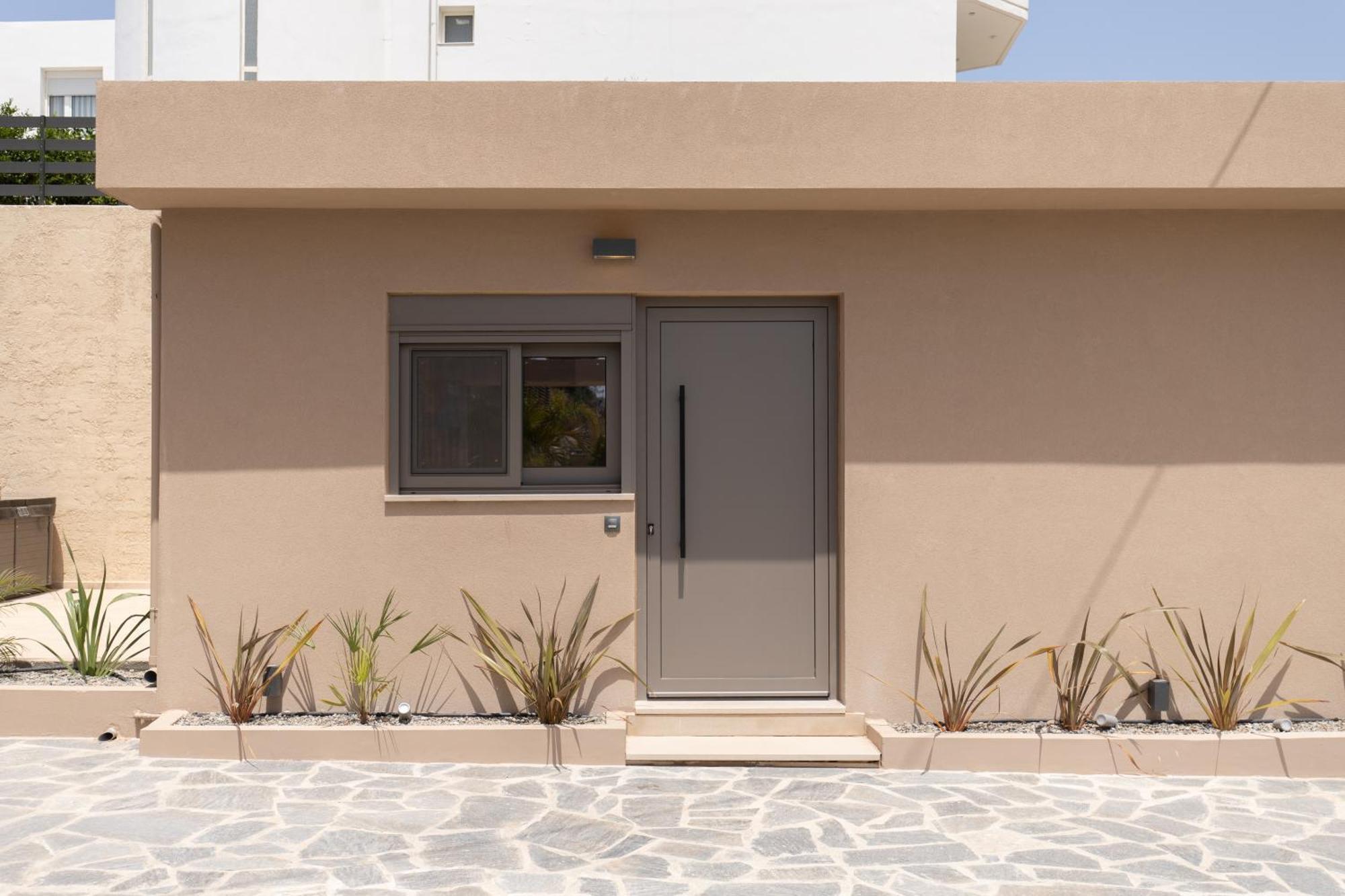 Marble Luxury Suites Karteros Ngoại thất bức ảnh